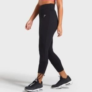 Gymshark Pants - NWT Gymshark Black Ruched High Waist Joggers Gymshark Pants - NWT Gymshark Black Ruched High Waist Joggers